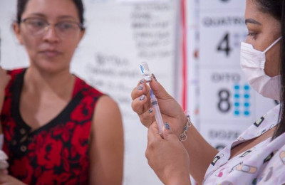Secretaria de Saúde de Timon reforça a necessidade de atualizar vacina contra covid